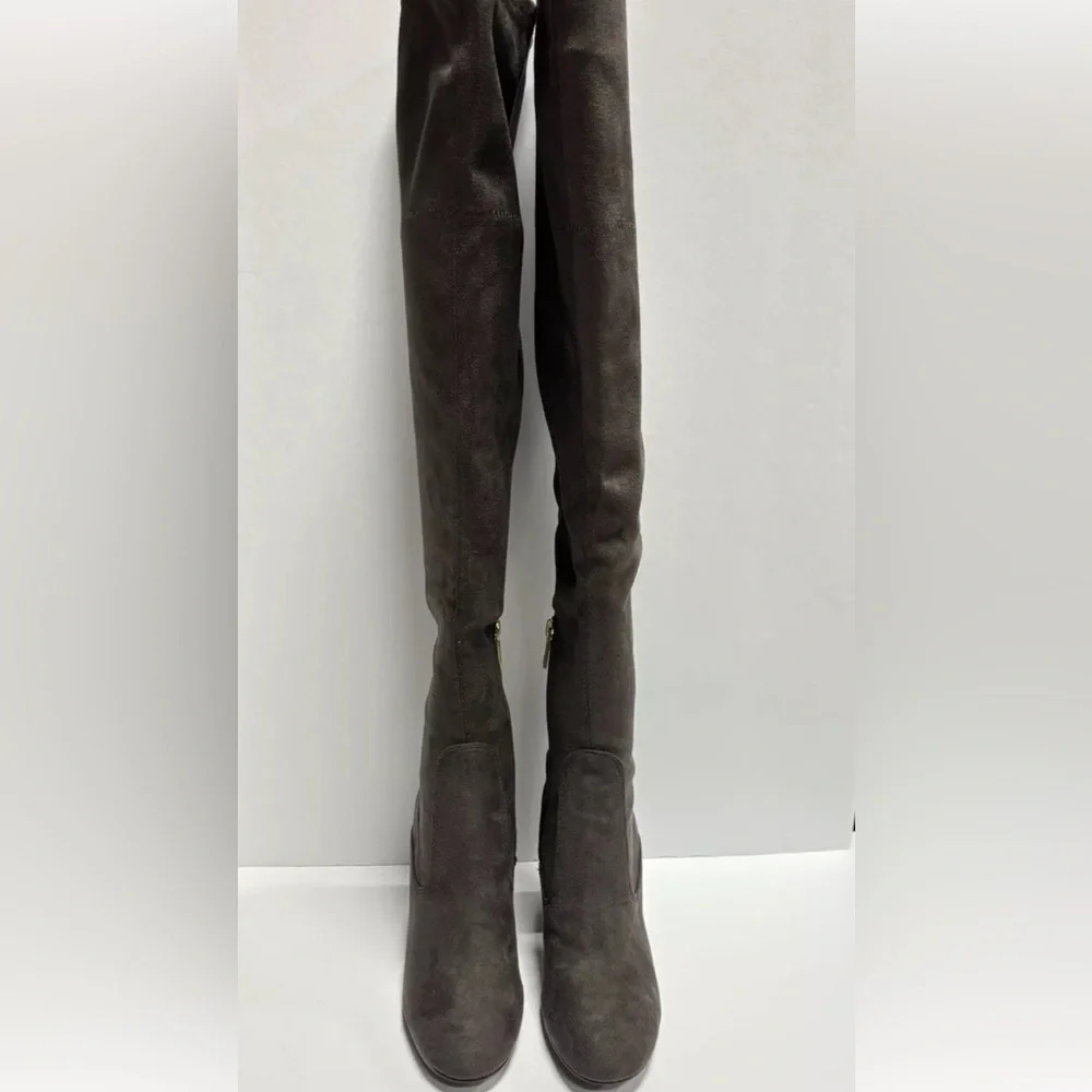 Kenneth Cole New York Women’s Carah, Over The Knee Boots Gray, Size 6 M